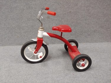 SMALL SCALE FLEXIBLE FLYER TRIKE