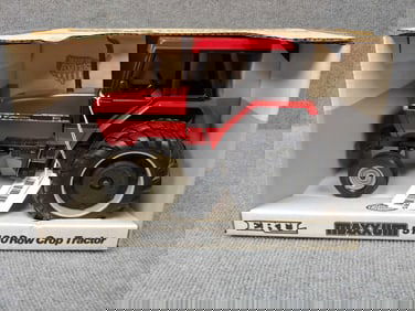 ERTL CASE INTERNATIONAL MAXXUM 5120 ROW CROP TRACTOR SPECIAL COLLECTOR EDITION