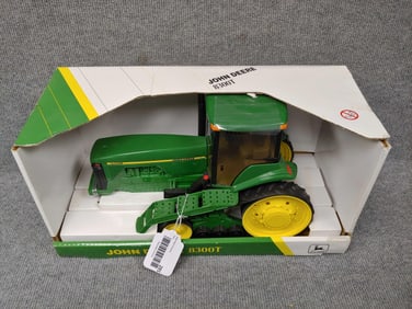 ERTL JOHN DEERE 8300T W/ CAB TRACTOR