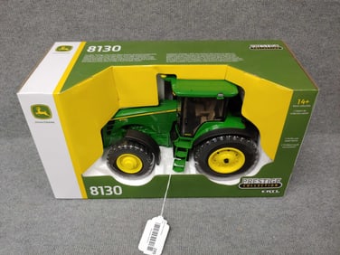 ERTL JOHN DEERE 8130 PRESTIGE COLLECTION EDITION