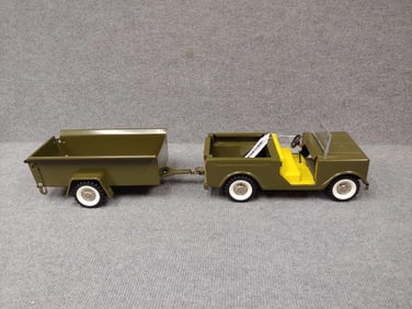 STRUCTO PRESSED STEEL JEEP W/ DUMP TRAILER