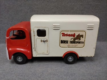 VINTAGE TRIANG SERIES HORSE TRANSPORTER VAN