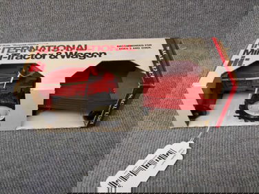 ERTL INTERNATIONAL MINI TRACTOR AND WAGON BLUEPRINT REPLICA