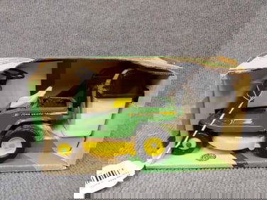 ERTL JOHN DEERE REAR ENGINE RIDING MOWER W/ BAGGER