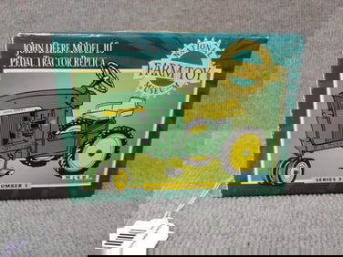 ERTL JOHN DEERE MODEL 10 NF PEDAL TRACTOR NATIONAL FARM TOY MUSEUM SERIES 3 NO. 1 COLLECTOR EDITION