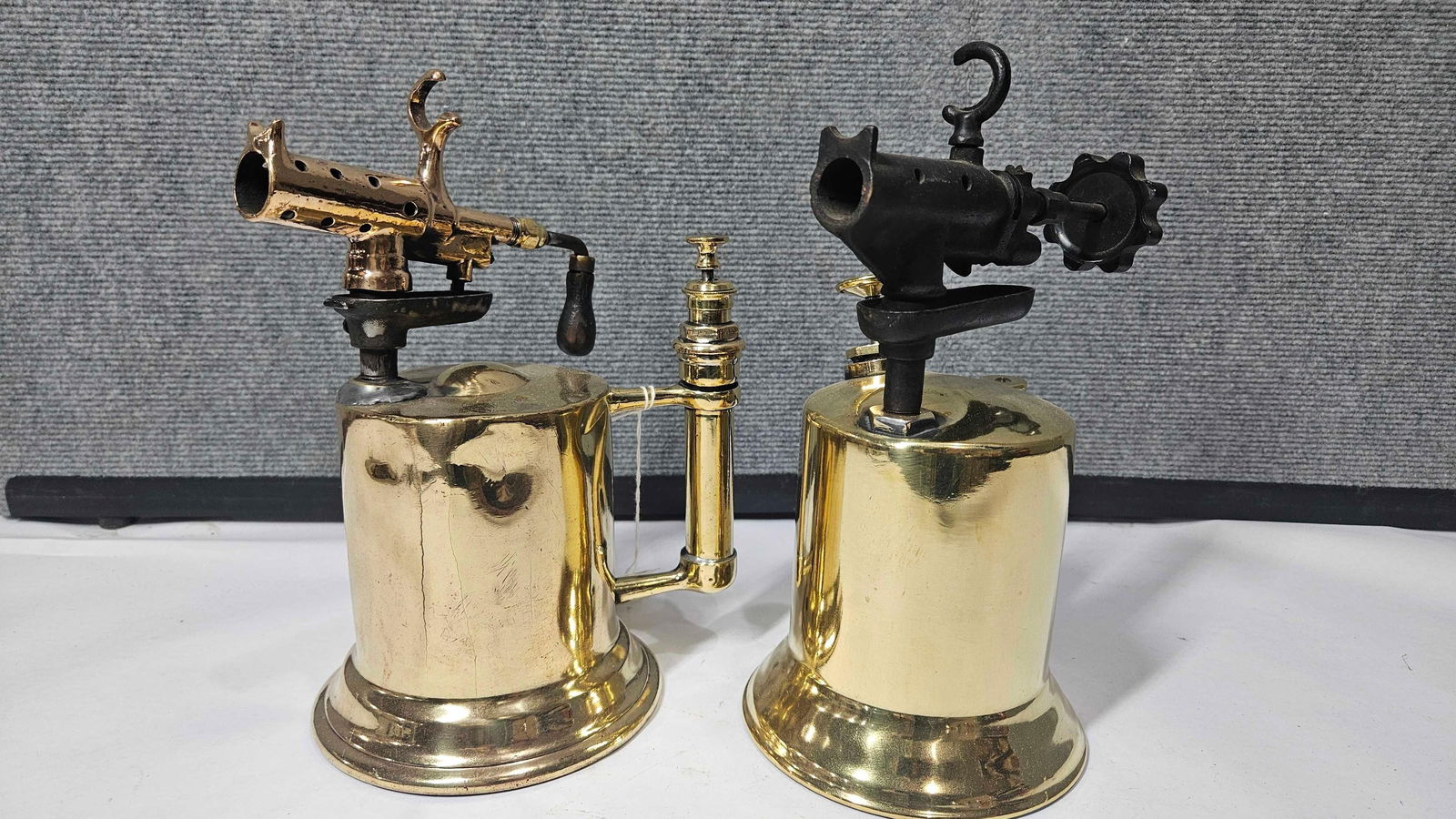 PAIR OF GREAT BRASS TORCHES (1 of 8)