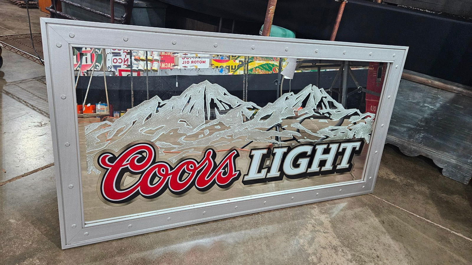COORS LIGHT BEER MIRROR (1 of 4)