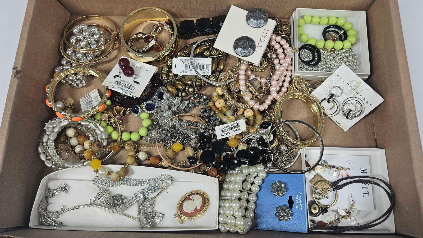 BRACELETS, STERLING, NECKLACES AND JEWELRY (1 of 6)