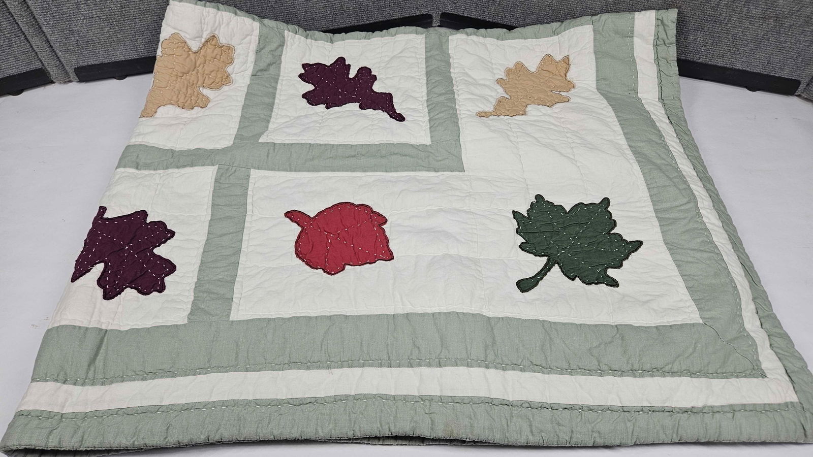 HAND STITCHED LEAF QUILT (1 of 7)