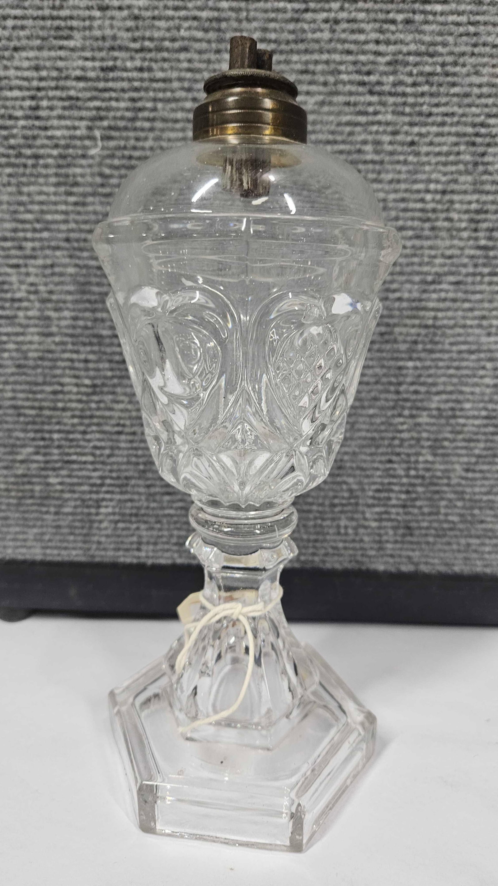 BOSTON & SANDWICH MFG WHALE OIL LAMP: 9 INCHES TALL.