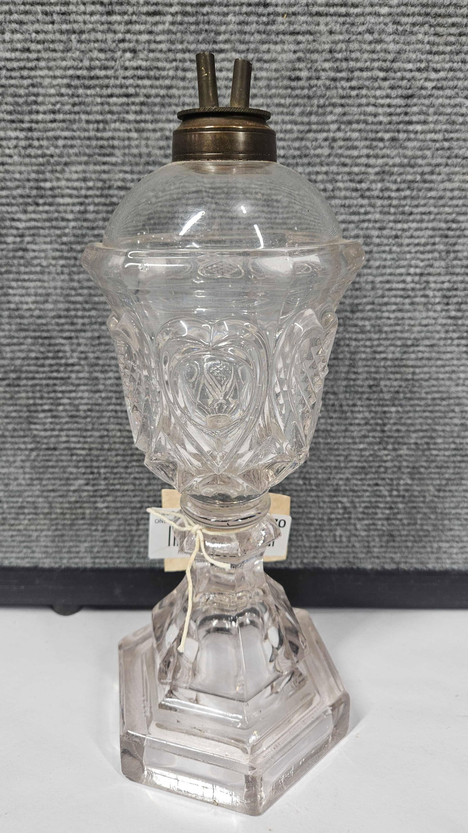 BOSTON & SANDWICH MFG WHALE OIL LAMP: 11 INCHES TALL