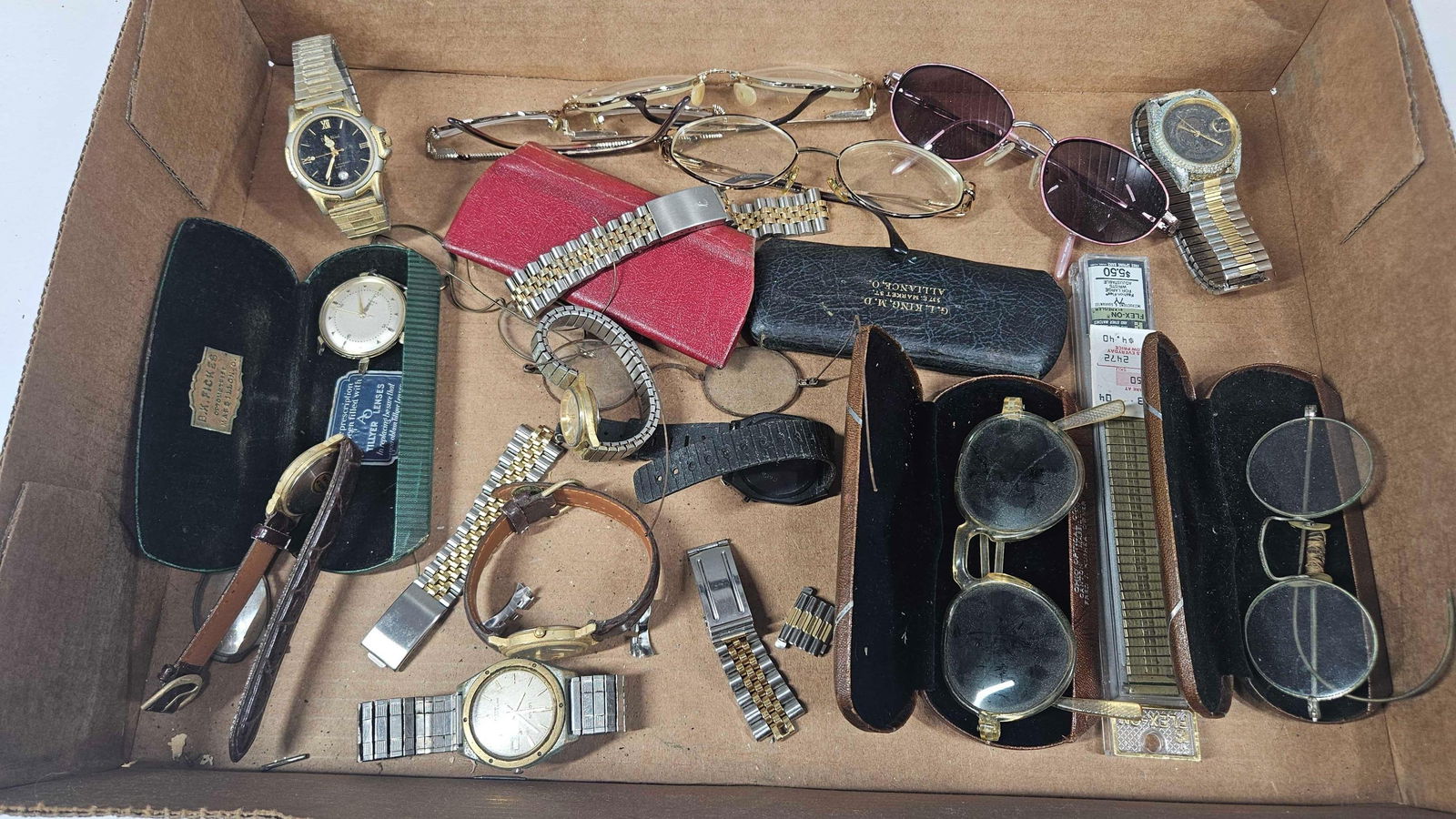 GLASSES AND WATCHES (1 of 5)