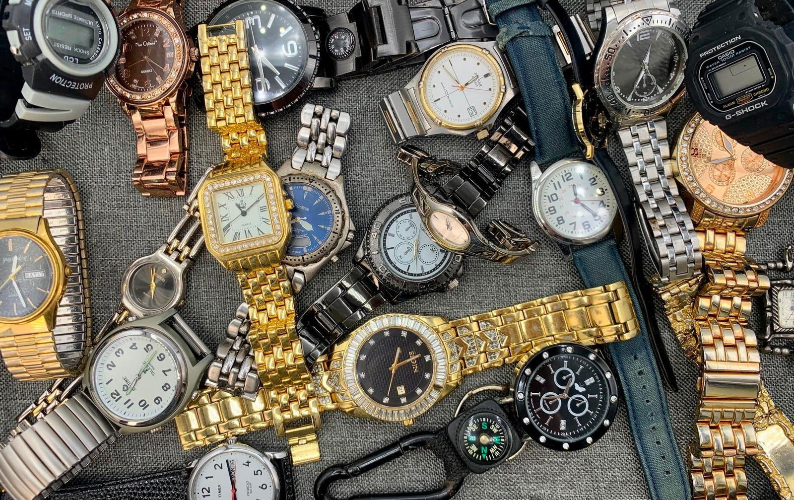 22 pc Vintage Steampunk Men's and Ladies Wristwatch Box Lot: Pulsar, Casio, Armitron, Timex, Elgin (1 of 8)