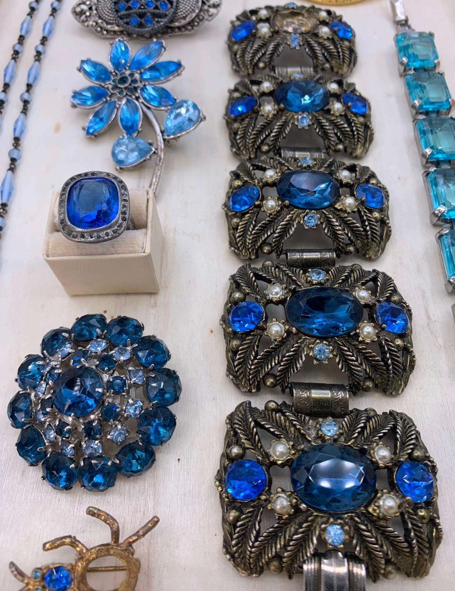 Large Vintage 1920s to 1980s Sapphire & Azure Blue Costume Jewelry Lot: Weiss, Judy Lee, Mamselle (1 of 14)