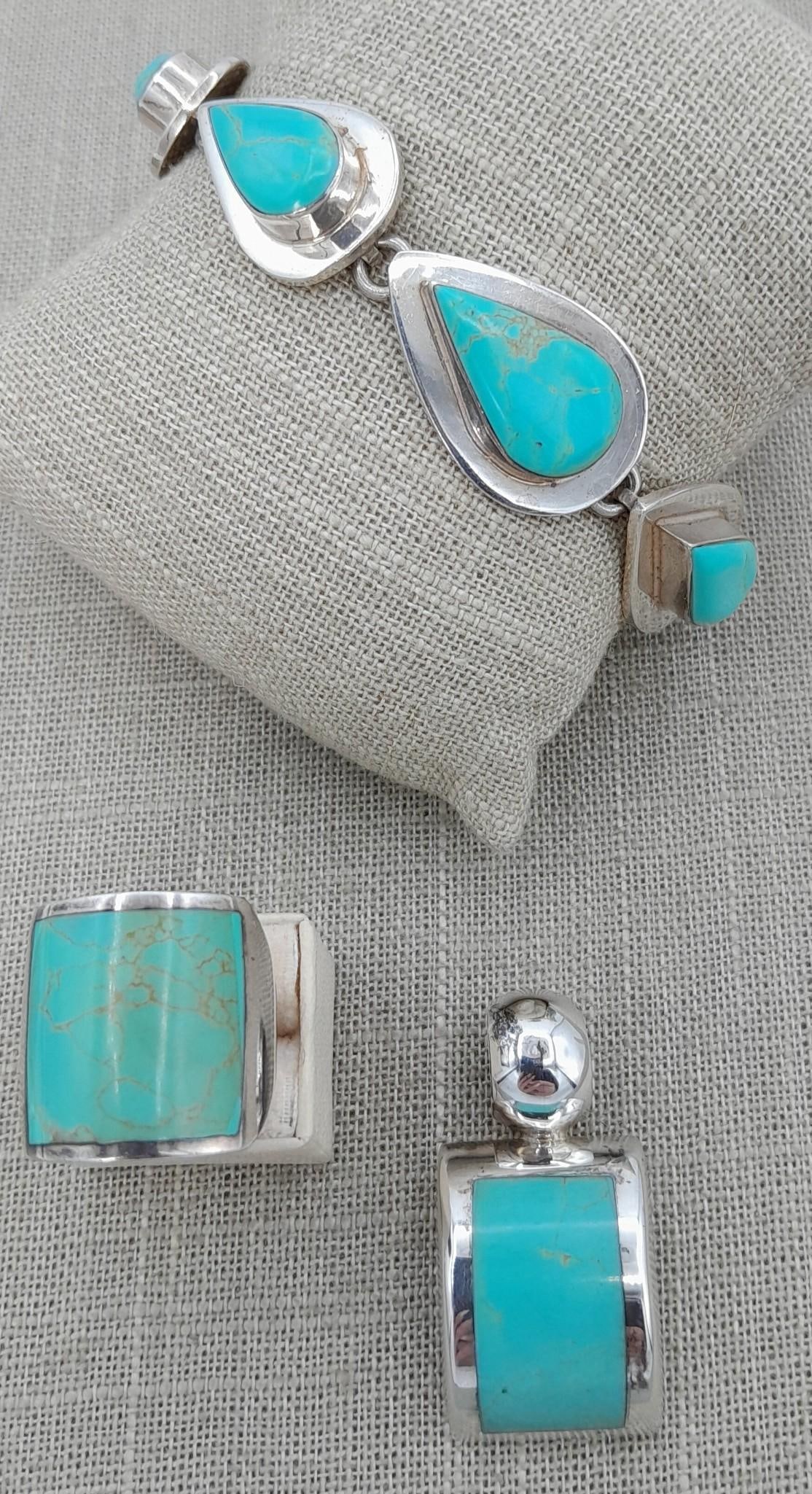 66 Gram Sterling Silver & Dyed Howlite Bracelet, Ring & Pendant Set (1 of 11)