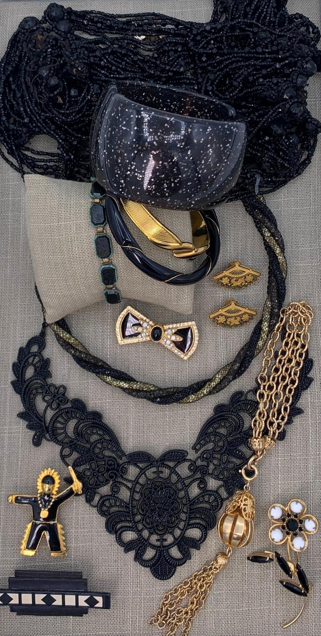 14 pc Antique to Vintage Black Costume Jewelry & Salvaged Bead Trim Collection (1 of 20)