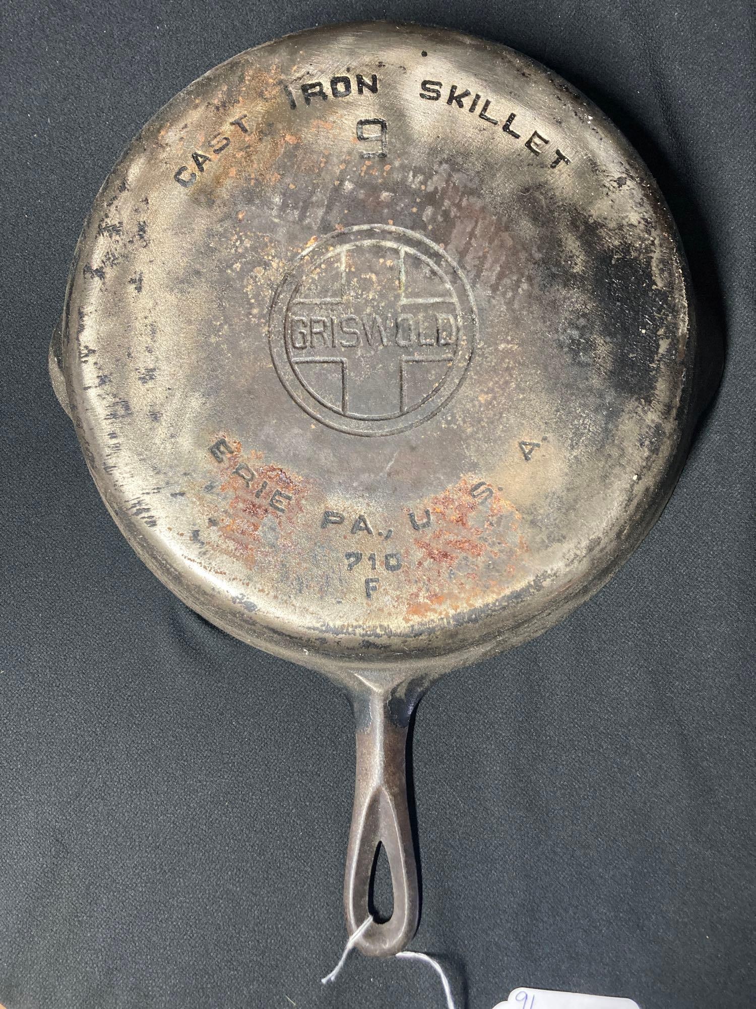 GRISWOLD #9 SKILLET (1 of 2)