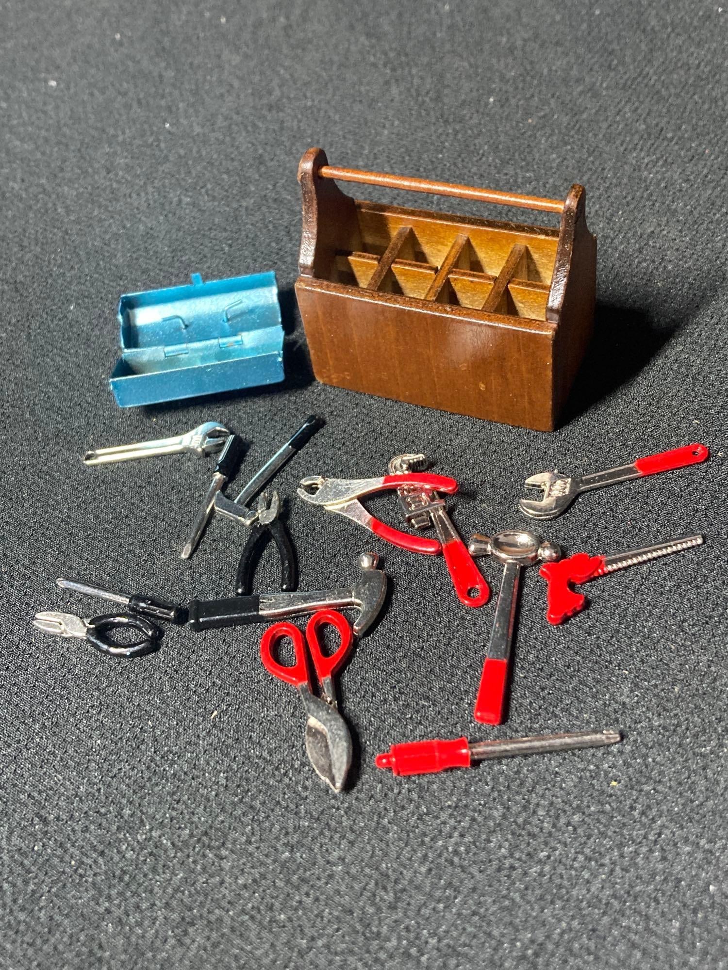 MINIATURE TOOLS AND TOOL BOXES (1 of 3)