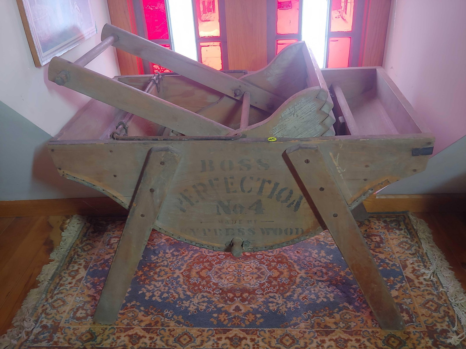 Boss Perfection No.4 primitive washer: Nice condition with great stenciled graphics! 33in long 19in wide 24in tall.