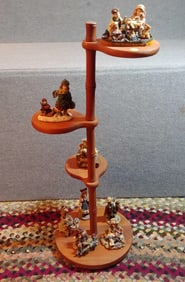 Small stand w/ Boyds Bear Collection