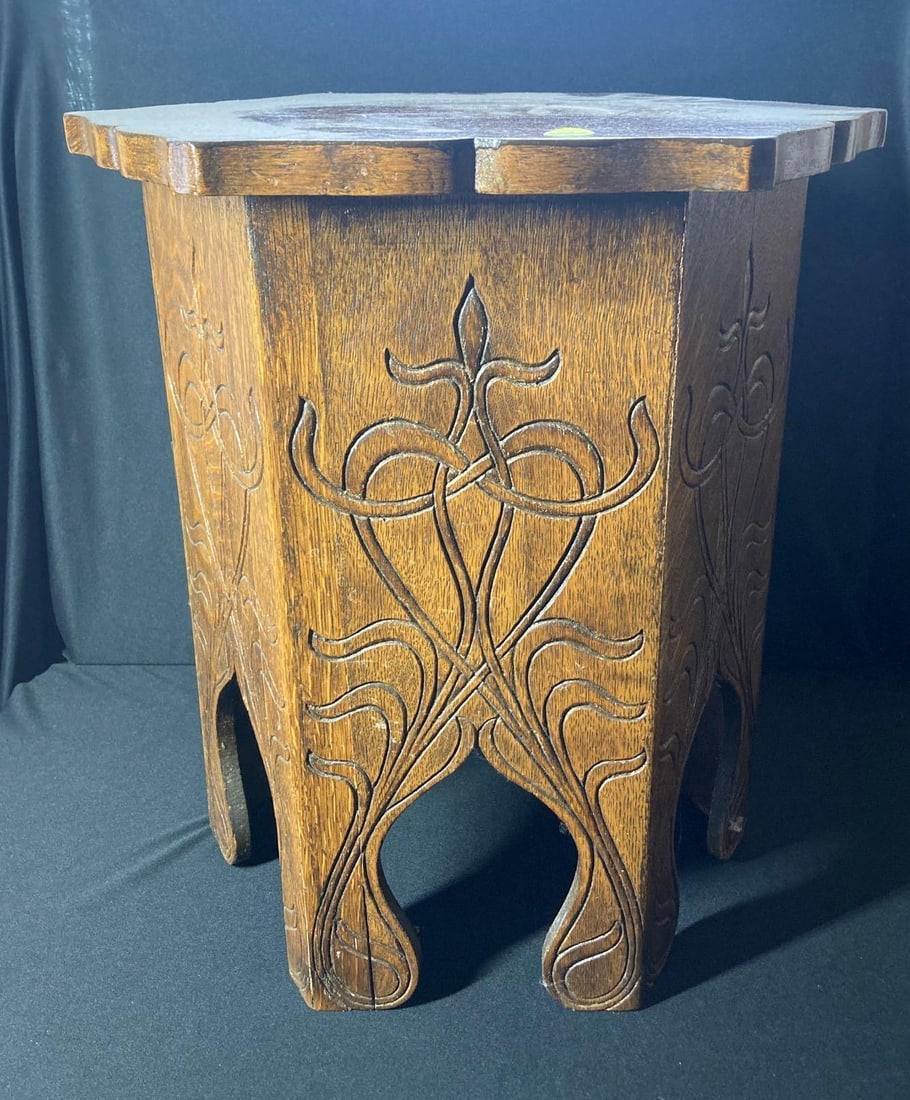 Hexagon carved plant stand: 15x15x18