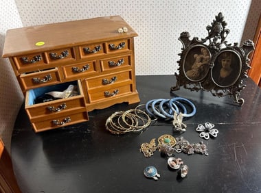 Jewelry chest and cast iron frame