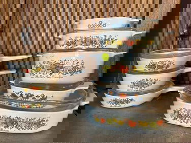 Vintage corningware casserole dishes