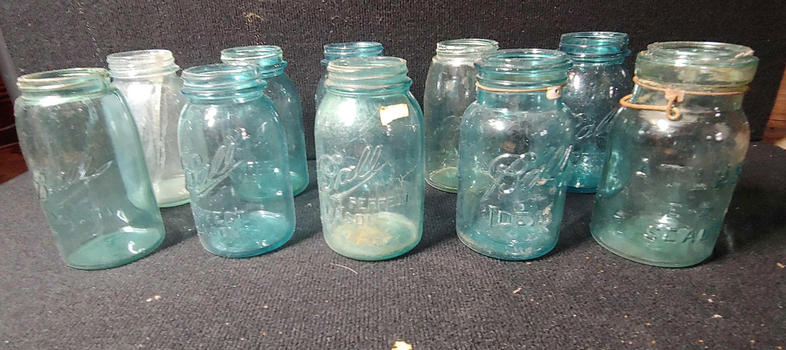 10- 1qt blue jars (1 of 4)