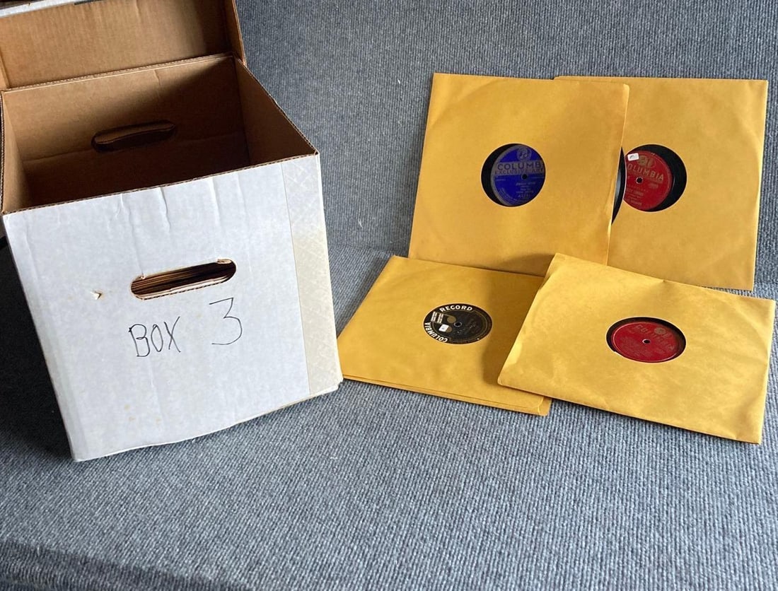 Victrola Orchestra records: Each is 12 in diamete. Over 50 records