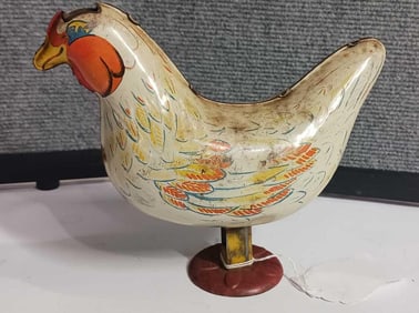 Wyandotte Toys Tin Chicken