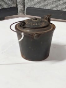 Fanner Cast Iron Melting Pot