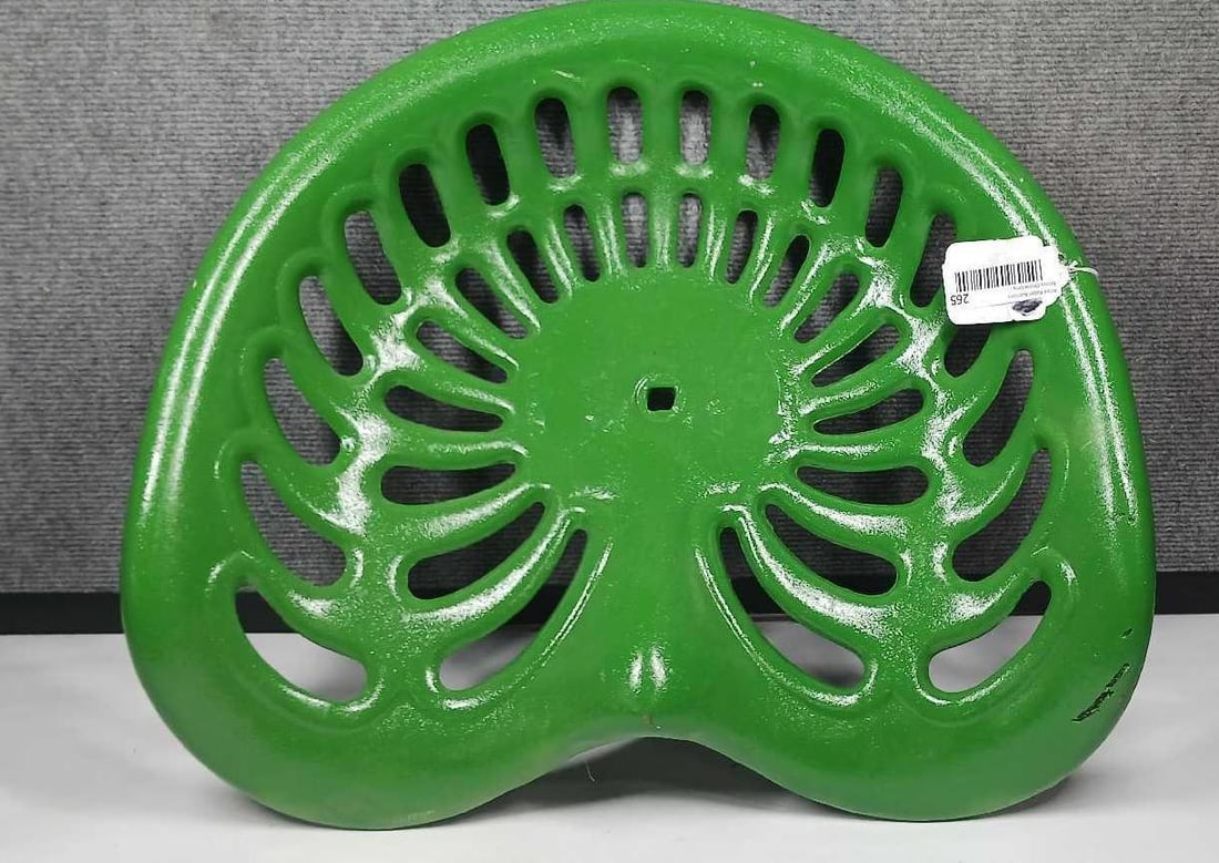John Deere Green Painted Implement Seat (1 of 5)