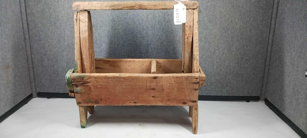 Primitive Farriers Caddy