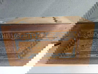 Crackers & Cakes Lift Top Crate