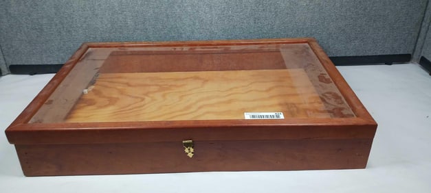 Oak Store Counter Showcase