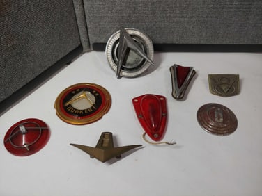 Pontiac Car Emblems and Lights