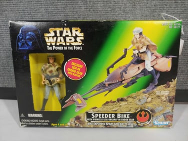 Star Wars Speeder Bike w Princess Leia in Endor Gear
