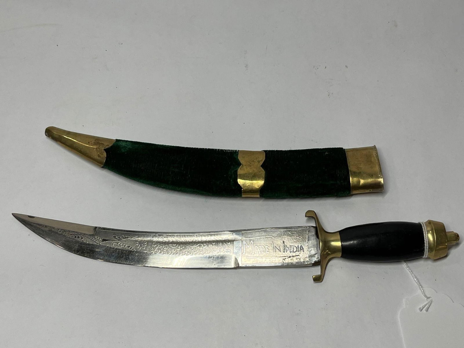 Gold Collectors Indian Curved Blade Dagger (1 of 7)