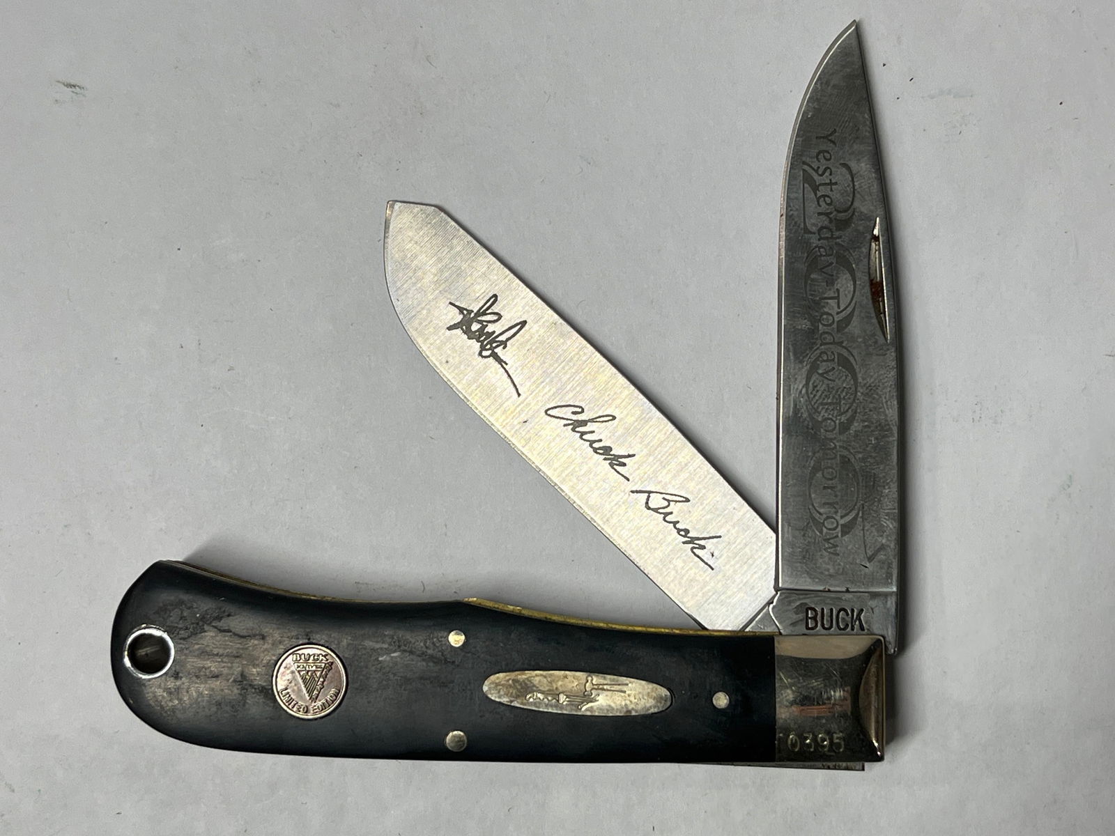Buck Yesterday-Today-Tomorrow Folding Knife (1 of 5)