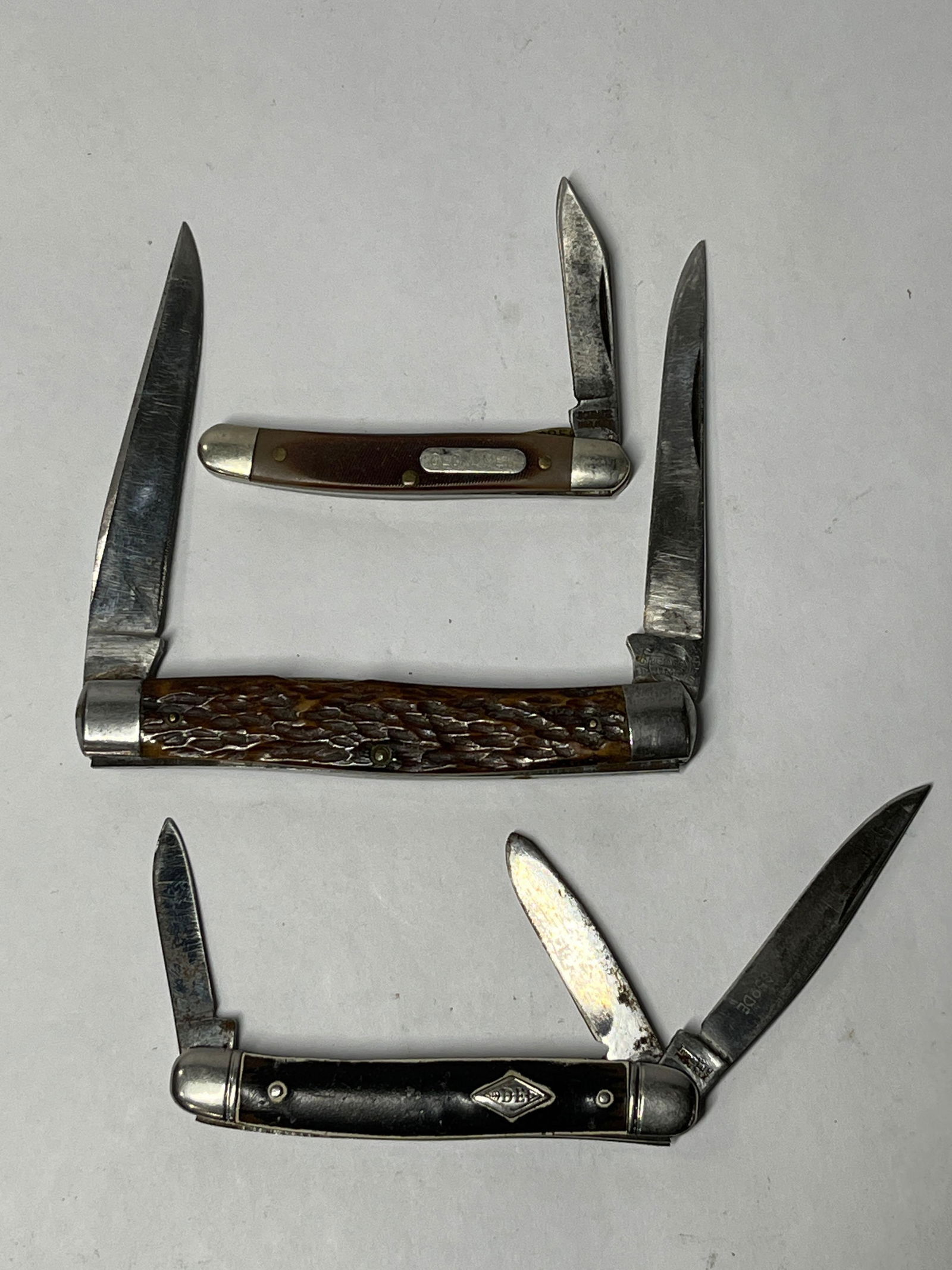 Remington, Schrade, and Imperial Pocket knives (1 of 7)