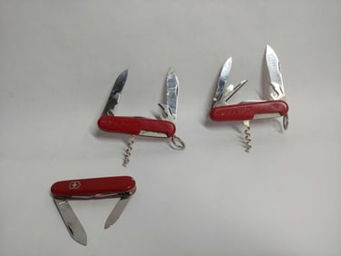 Swiss Multi Purpose Pocket Knives