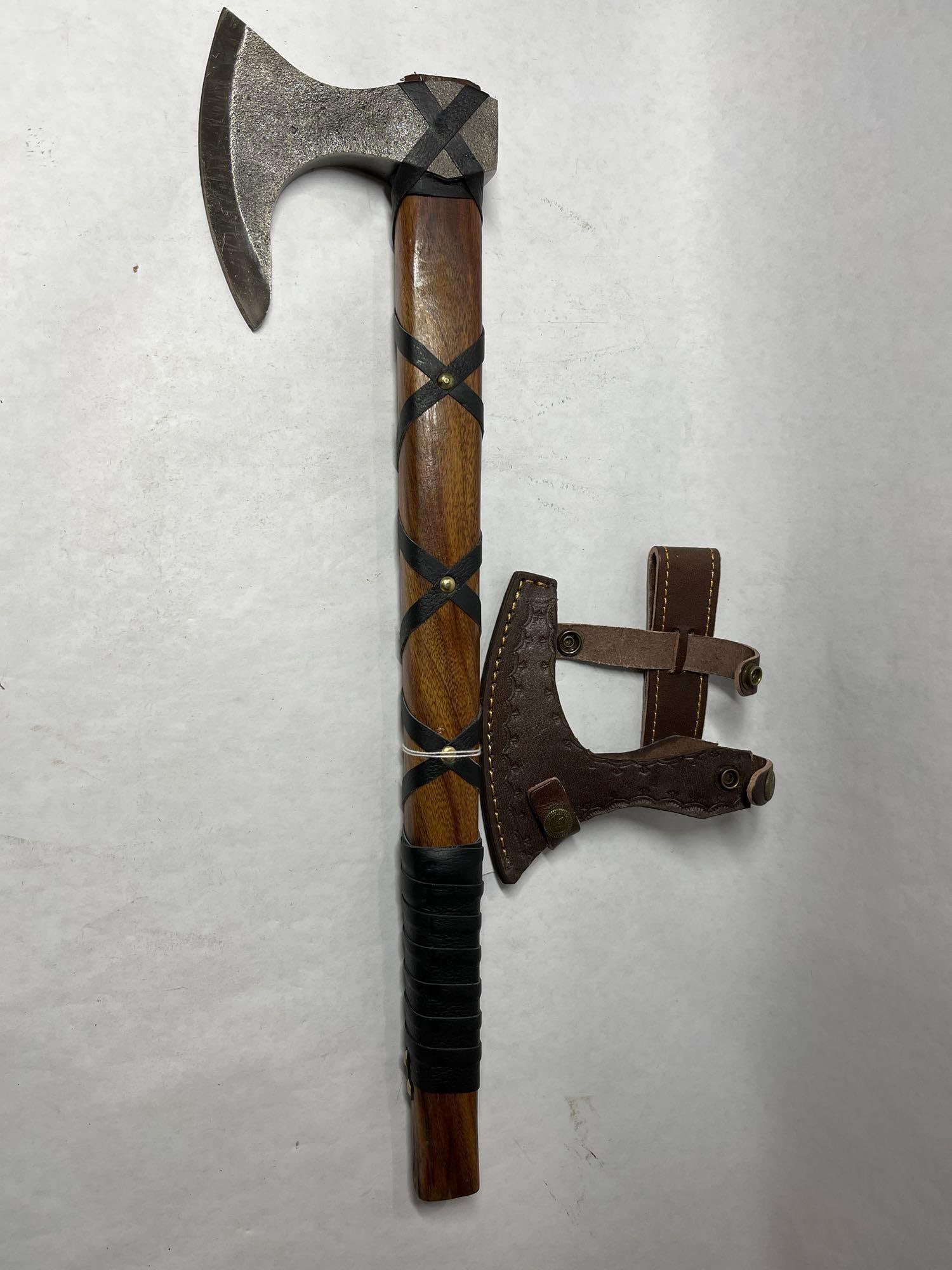 Hand Forged Tomahawk (1 of 4)