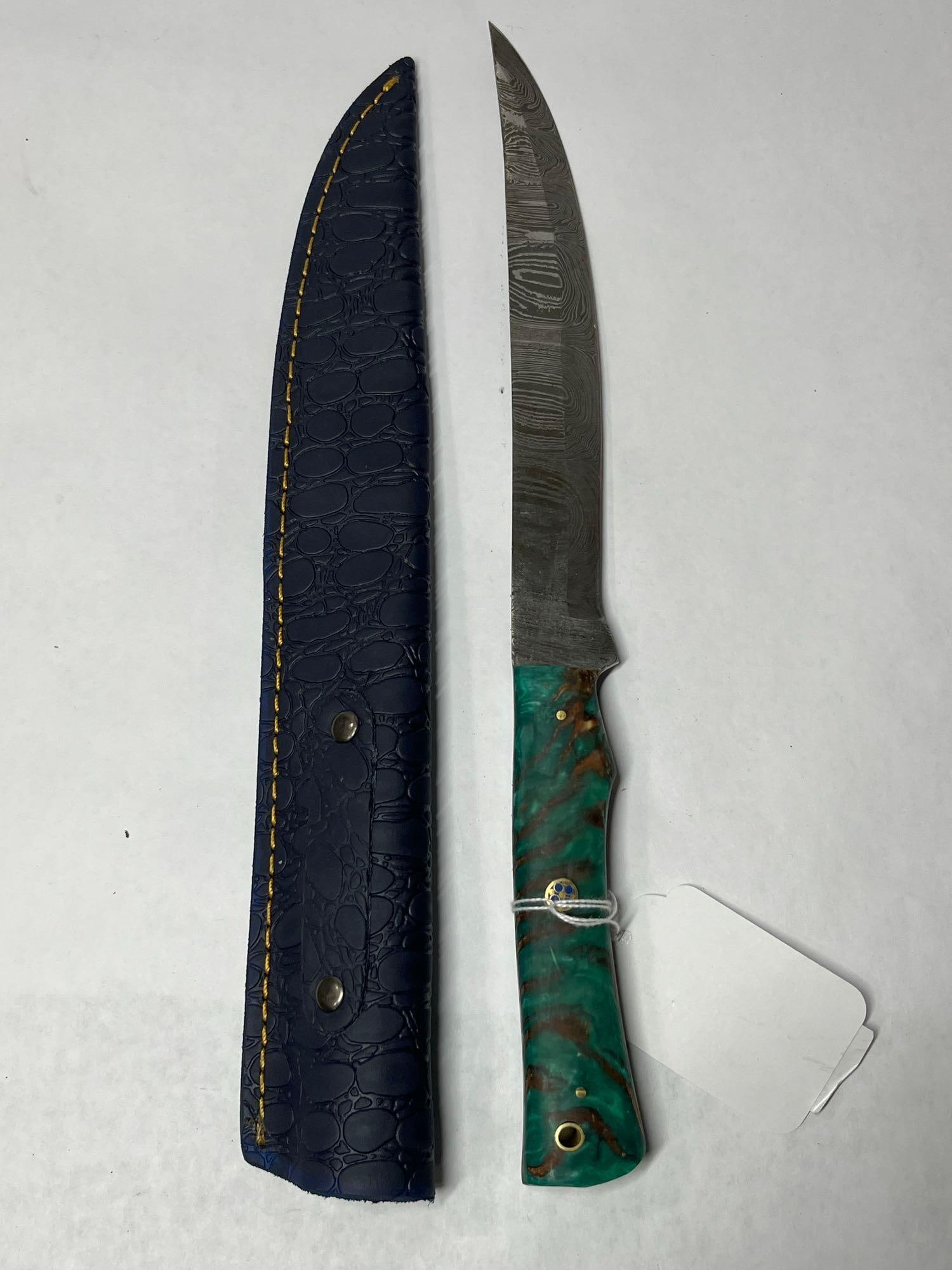 Damascus Blade Kitchen Knife (1 of 3)