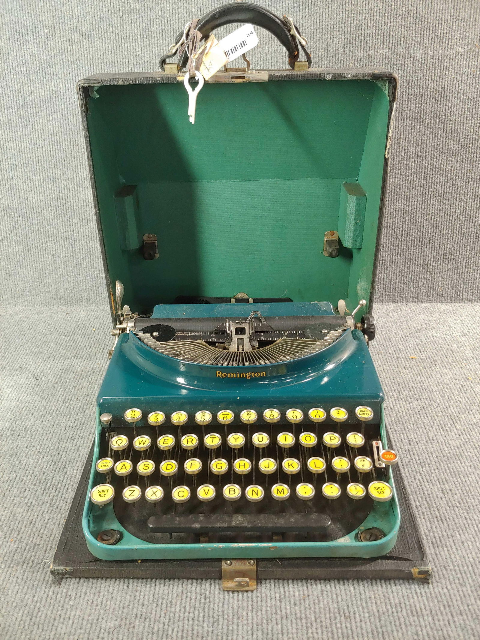 Remington Portable Typewriter (1 of 8)