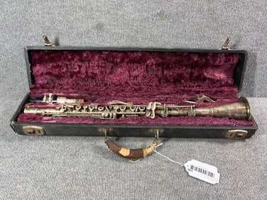 HN White Clarinet