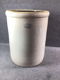 8 Gallon Crown Crock