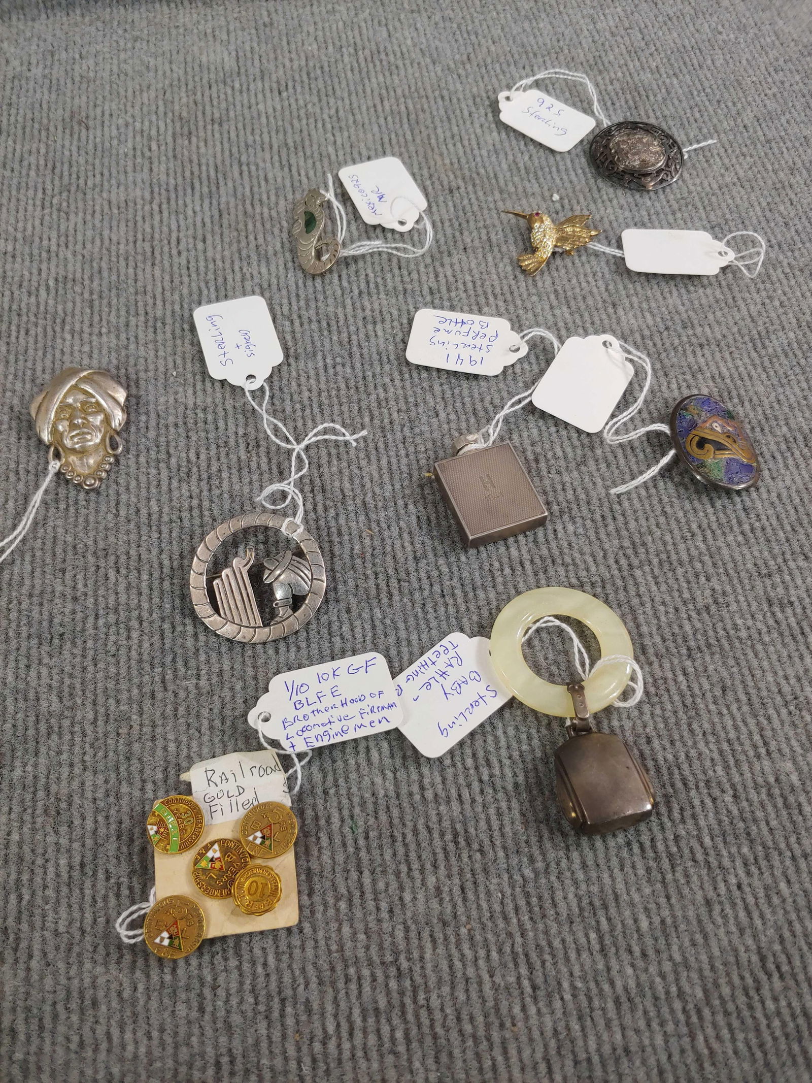 Gold Filled and Sterling Silver Brooches and smalls (1 of 8)