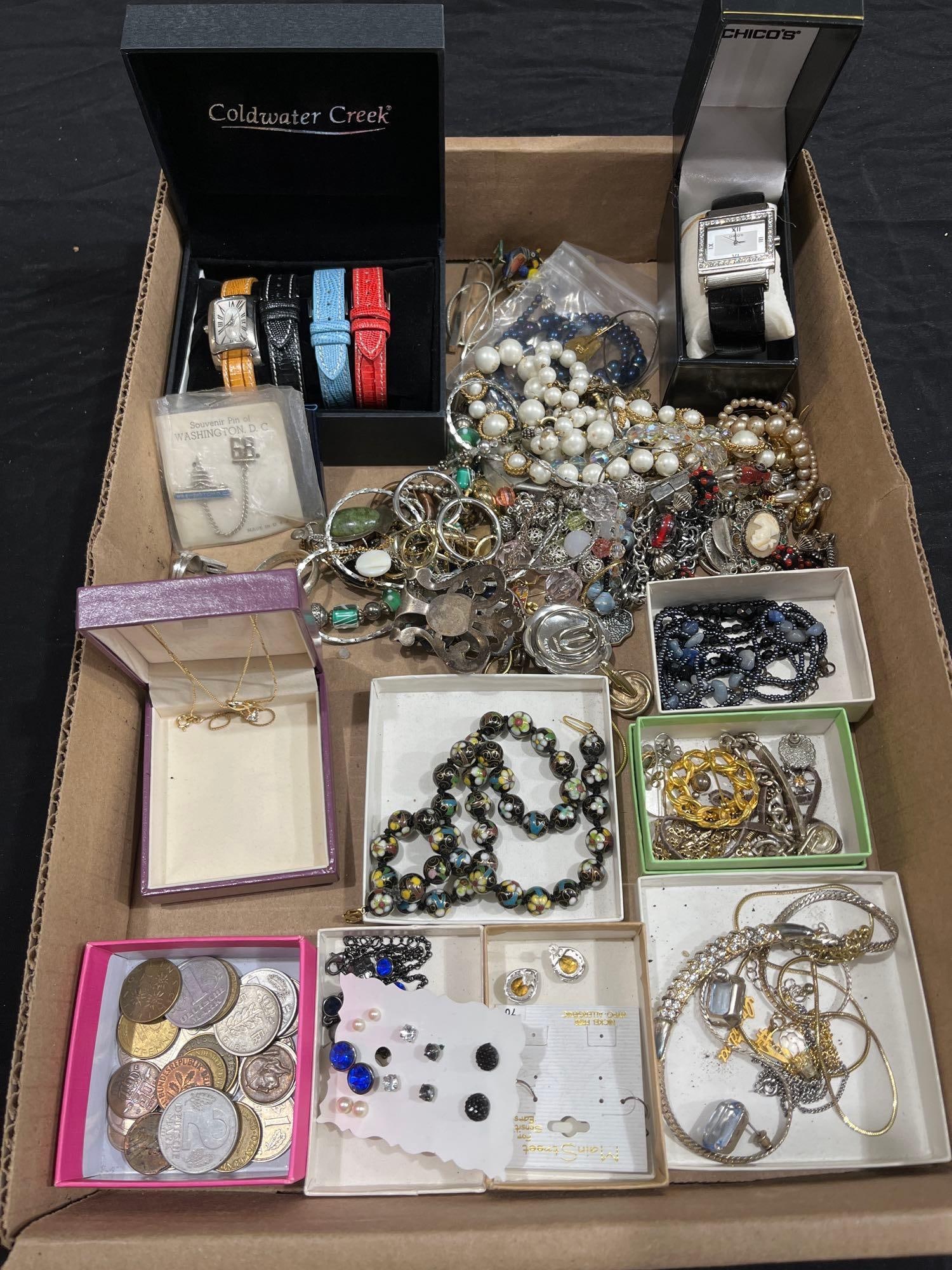 Watches, bracelets, necklaces, and Jewelry (1 of 6)