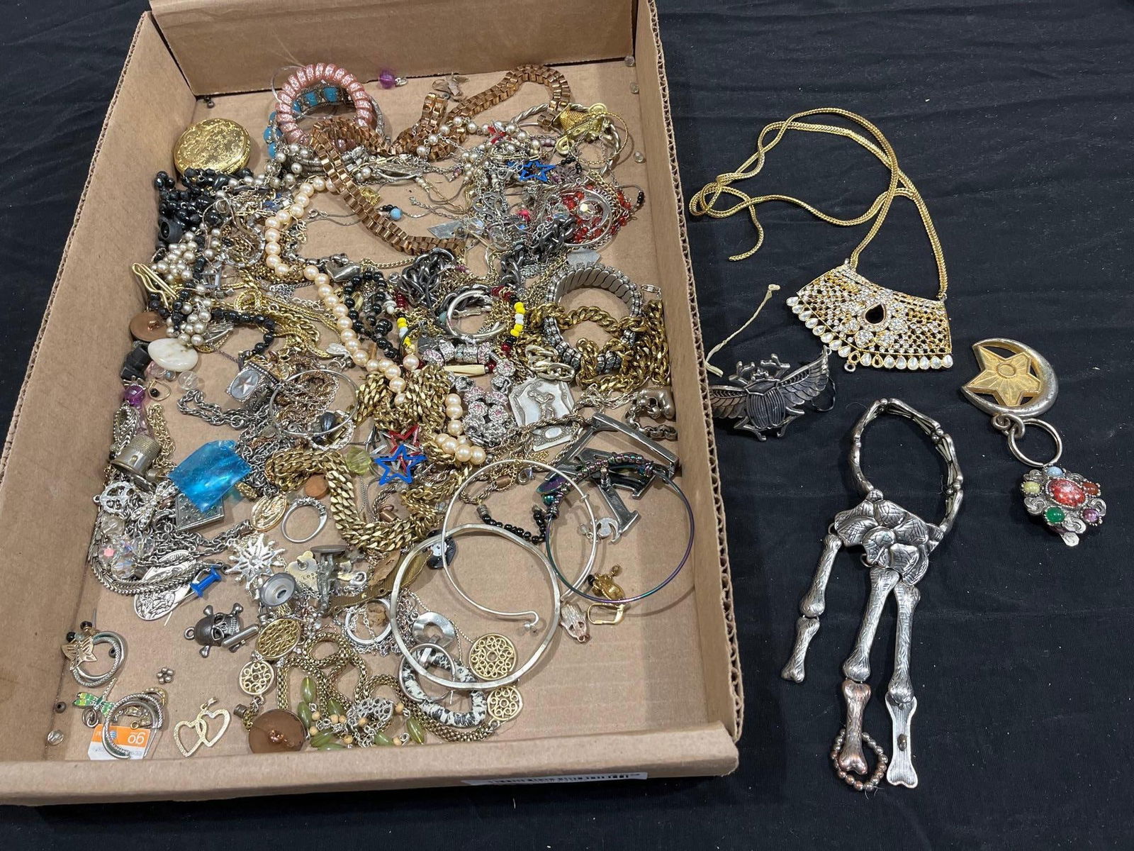 Gothic Style Necklaces, brooches, bracelets, and Fashion jewelry (1 of 7)