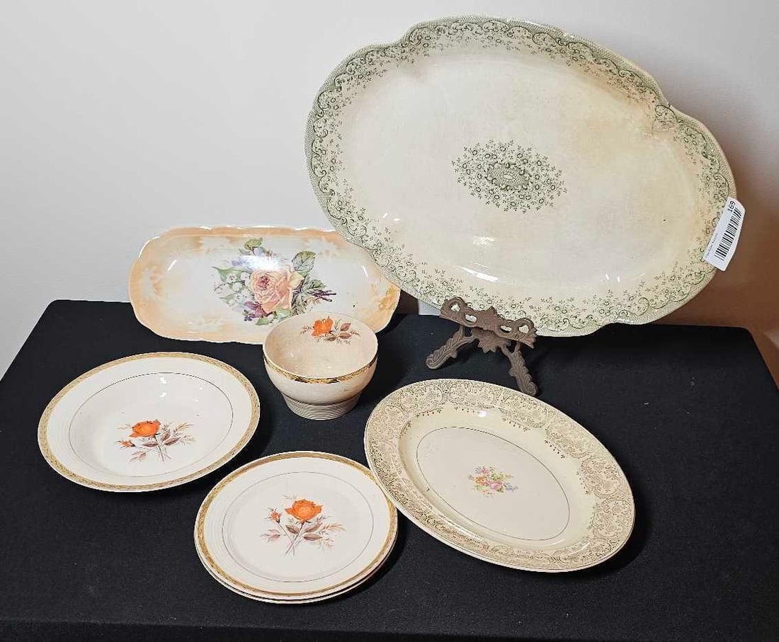 MISC. PLATTERS AND SERVING DISHES (1 of 10)